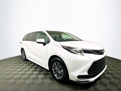 Used 2023 Toyota Sienna LE