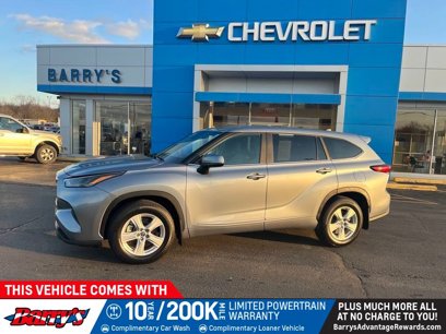Used 2023 Toyota Highlander LE