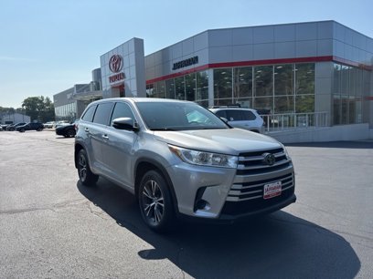 Used 2017 Toyota Highlander LE