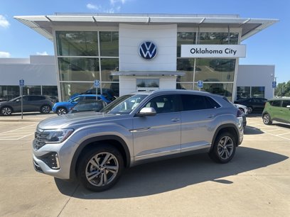 New 2024 Volkswagen Atlas Cross Sport SEL R-Line