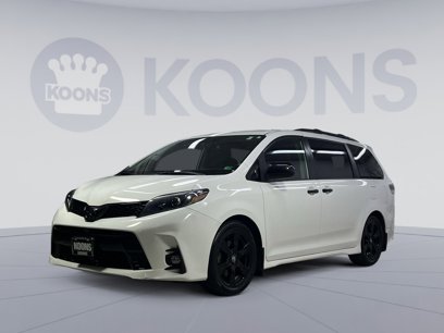 Used 2020 Toyota Sienna SE