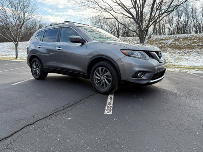 Used 2016 Nissan Rogue SL w/ SL Premium Package