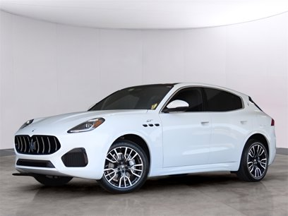 New 2024 Maserati Grecale GT