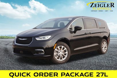 New 2025 Chrysler Pacifica Select