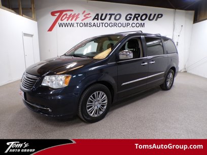 Used 2014 Chrysler Town & Country Touring-L w/ Driver Convenience Group