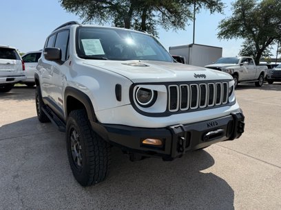 Used 2019 Jeep Renegade Trailhawk w/ UConnect 8.4 Nav Group