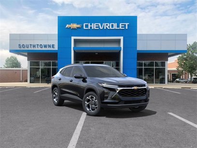 New 2025 Chevrolet Trax LT w/ Sunroof Package