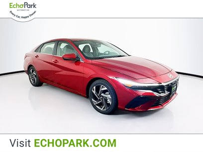 Used 2024 Hyundai Elantra SEL w/ Convenience Package