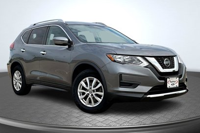 Used 2018 Nissan Rogue SV