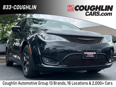 Used 2020 Chrysler Pacifica Touring w/ S Appearance Package