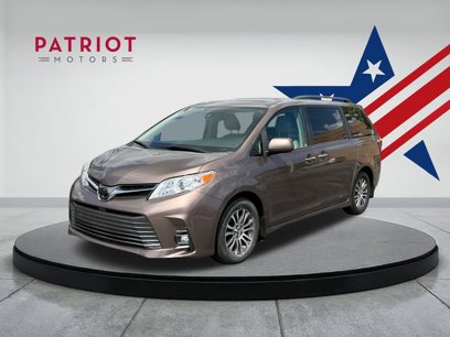 Used 2019 Toyota Sienna XLE