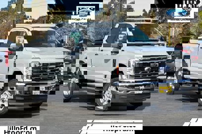 New 2025 Ford F250 XLT w/ FX4 Off-Road Package