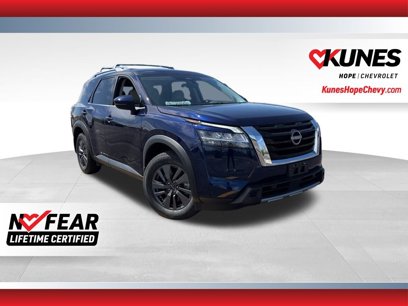 Used 2023 Nissan Pathfinder SL