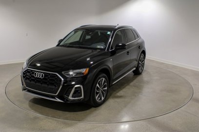 Used 2024 Audi Q5 2.0T Premium w/ Convenience Package