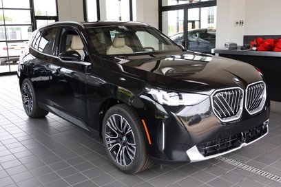 New 2025 BMW X3 xDrive30i w/ Premium Package