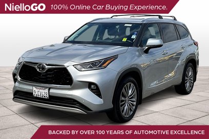 Used 2021 Toyota Highlander Platinum