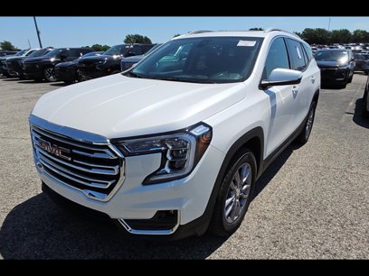 Used 2024 GMC Terrain SLT w/ Infotainment Package II