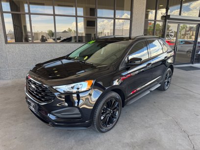 Used 2022 Ford Edge SE w/ Black Appearance Package