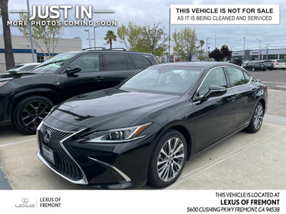 Used 2020 Lexus ES 300h w/ Premium Package