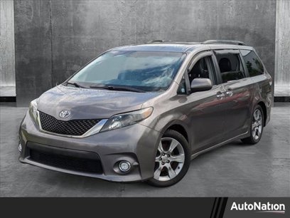 Used 2013 Toyota Sienna SE