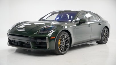 New 2025 Porsche Panamera Turbo