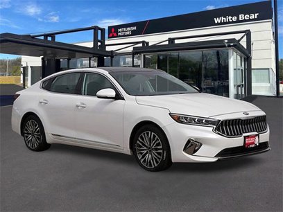 Used 2020 Kia Cadenza Technology