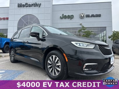 Used 2021 Chrysler Pacifica Touring-L