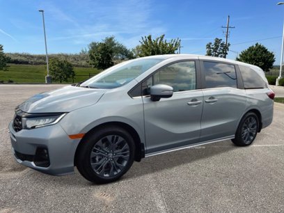 New 2025 Honda Odyssey Touring