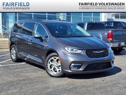 Used 2023 Chrysler Pacifica Limited