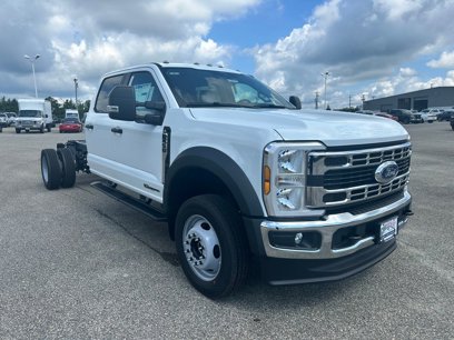 New 2025 Ford F450 XL w/ XL Chrome Package