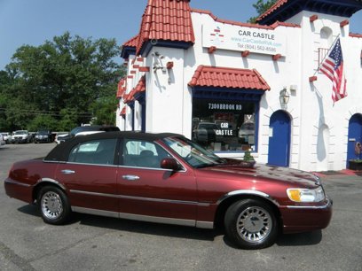 Used 2000 Lincoln Town Car Cartier