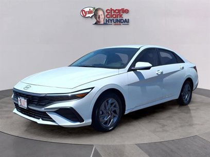 New 2025 Hyundai Elantra Blue
