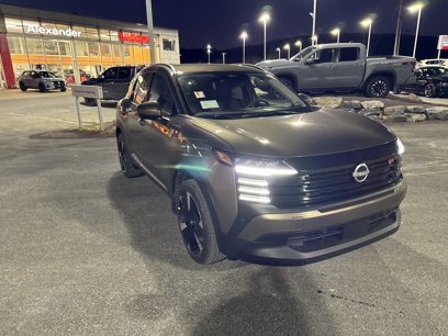 New 2025 Nissan Kicks SR