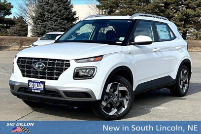 New 2025 Hyundai Venue SEL