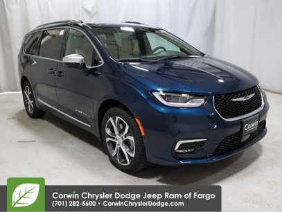 New 2025 Chrysler Pacifica Pinnacle