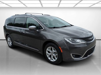 Certified 2020 Chrysler Pacifica Limited w/ Advanced Safetytec Group