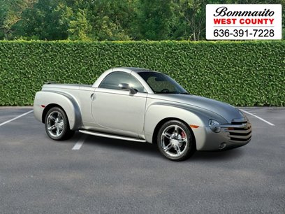Used 2004 Chevrolet SSR w/ Preferred Equipment Group