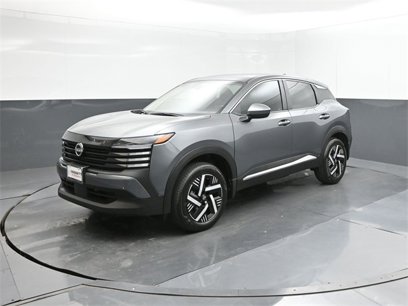 New 2025 Nissan Kicks SV w/ Illumination Package