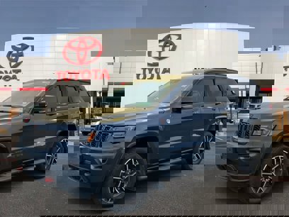 Used 2020 Jeep Grand Cherokee Trailhawk w/ Premium Lighting Group