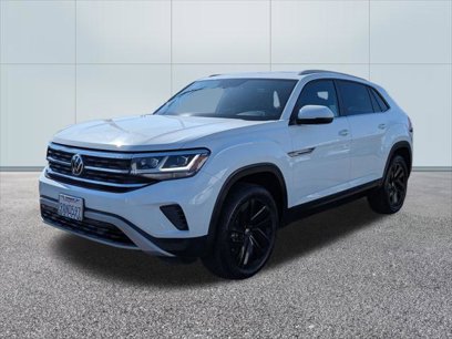 Certified 2022 Volkswagen Atlas Cross Sport SE w/ Panoramic Sunroof Package