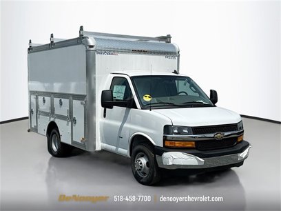 New 2023 Chevrolet Express 3500 w/ Power Convenience Package