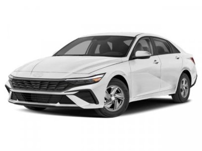 New 2025 Hyundai Elantra SE