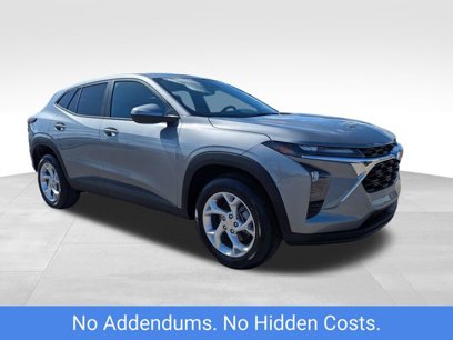 New 2025 Chevrolet Trax LS w/ LS Convenience Package