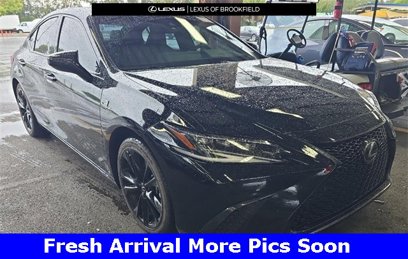 Used 2022 Lexus ES 350 F Sport w/ Accessory Package 2