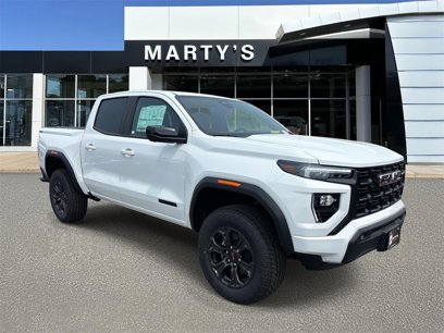 New 2025 GMC Canyon Elevation w/ Convenience Package