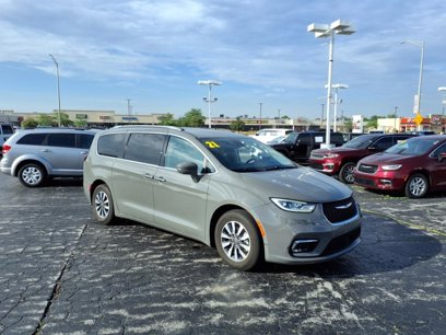 Certified 2021 Chrysler Pacifica Touring-L