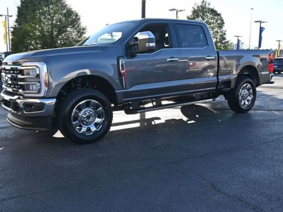 New 2025 Ford F250 Lariat w/ Chrome Package