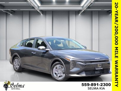 New 2025 Kia K4 LX