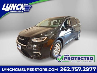 Used 2023 Chrysler Pacifica Touring-L