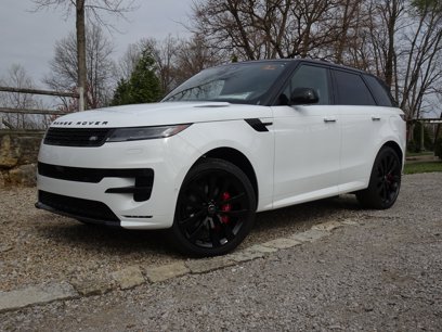 New 2025 Land Rover Range Rover Sport Dynamic SE